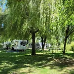 Alpesi faház Zecamping 4 Familial Avec Pataugeoire Et Jacuzzi