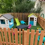 Zecamping 4 Familial Avec Pataugeoire Et Jacuzzi Coulon