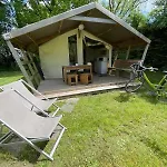 Alpesi faház Zecamping 4 Familial Avec Pataugeoire Et Jacuzzi *