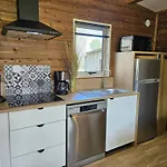 Alpesi faház Zecamping 4 Familial Avec Pataugeoire Et Jacuzzi Coulon