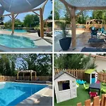 Zecamping 4 Familial Avec Pataugeoire Et Jacuzzi * Coulon