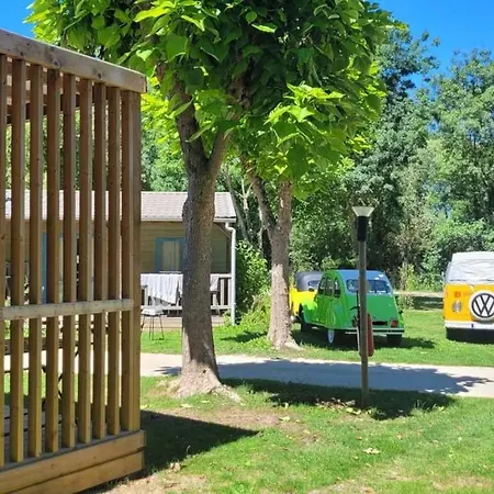 Zecamping 4 Etoiles Familial Avec Pataugeoire Et Jacuzzi Domek alpejski