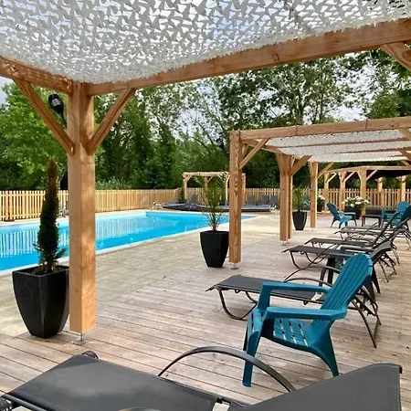 Zecamping 4 Etoiles Familial Avec Pataugeoire Et Jacuzzi Domek alpejski *