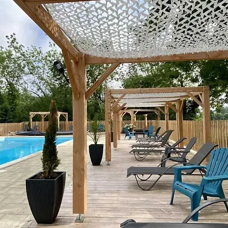 Domek alpejski Zecamping 4 Etoiles Familial Avec Pataugeoire Et Jacuzzi Coulon