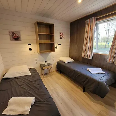 Domek alpejski Zecamping 4 Etoiles Familial Avec Pataugeoire Et Jacuzzi Coulon
