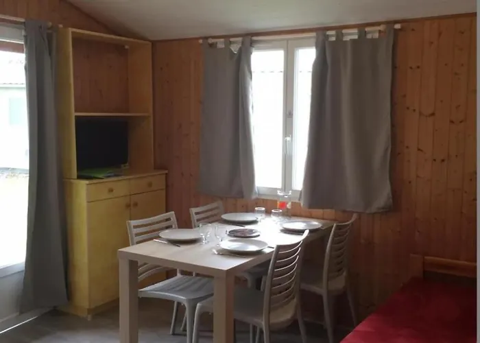 4 étoiles - Piscine - Eehefh Camping Coulon