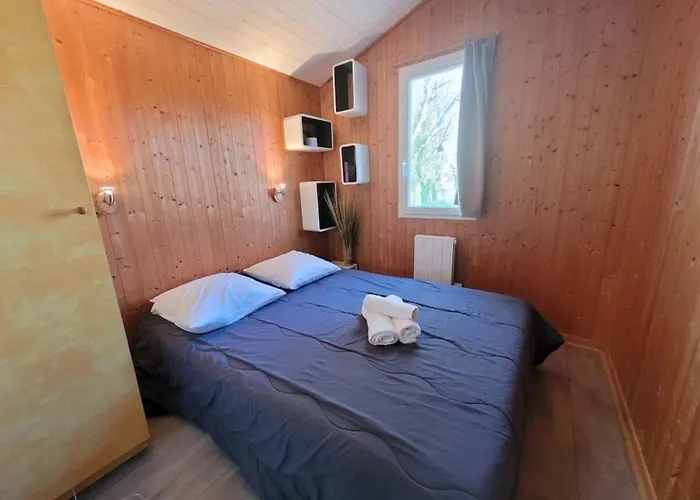 Camping 4 étoiles - Piscine - Eehefh *